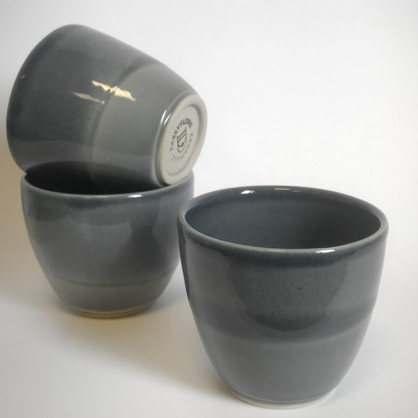 Tasses en Grès de la collection Bicrome - Pièce tournée à l'atelier - Céramique alimentaire et décorative
